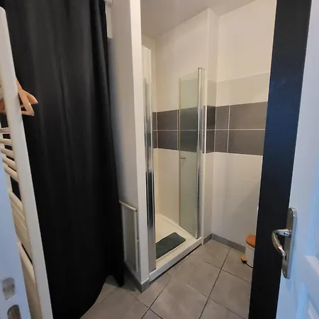 Le Pont Ravet Apartment
