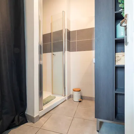 Le Pont Ravet Apartment *